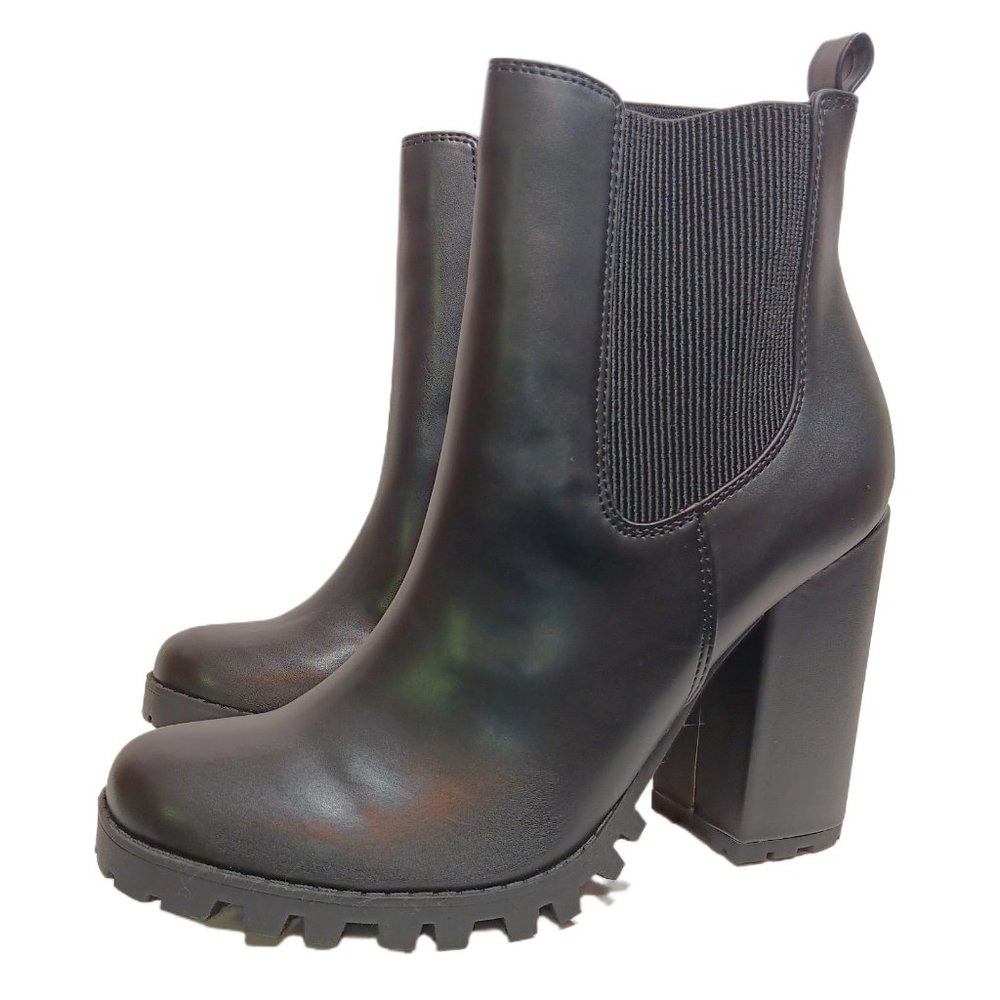 Steve Madden Acquire Boots Womens 10 Black Lug Sole Chelsea Chunky Indie Goth
